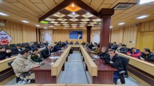 خدمات ودستاوردهای دولت و نظام برای مردم تشریح شود