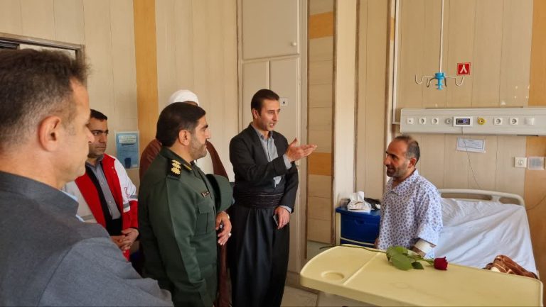 فرماندارجوانرودو جمعی ازمسئولان شهرستان جوانرودروز پرستار را گرامیداشتند روز پرستار