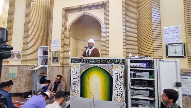 امام جمعه جوانرود: والدین در تربیت فرزندان مسئول هستند نماز جمعه