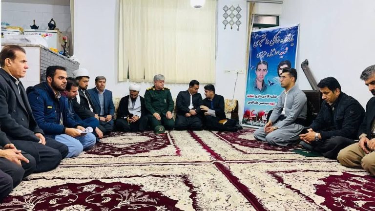 یادواره خانگی شهیددانشجو اسماعیل عزیزی درجوانرودبرگزارشد یادواره خانگی شهیددانشجو اسماعیل عزیزی درجوانرودبرگزارشد