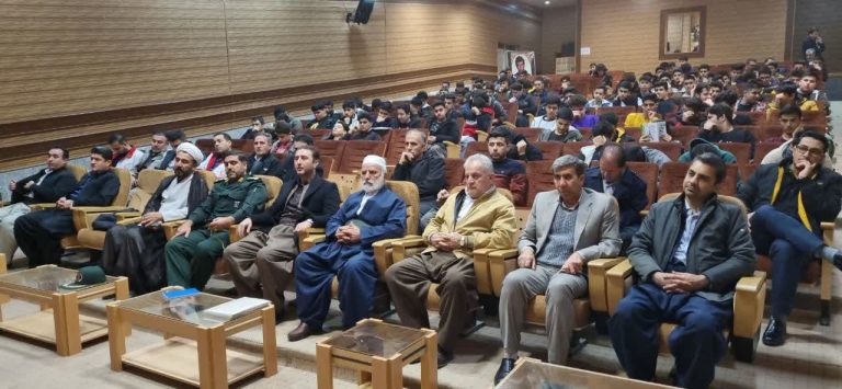 برگزاری همایش جشن تکلیف رای اولی ها در جوانرود برگزاری همایش جشن تکلیف رای اولی ها در جوانرود