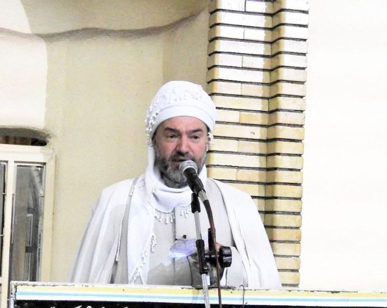 عفاف در دین مبین اسلام اهمیت بسزایی دارد