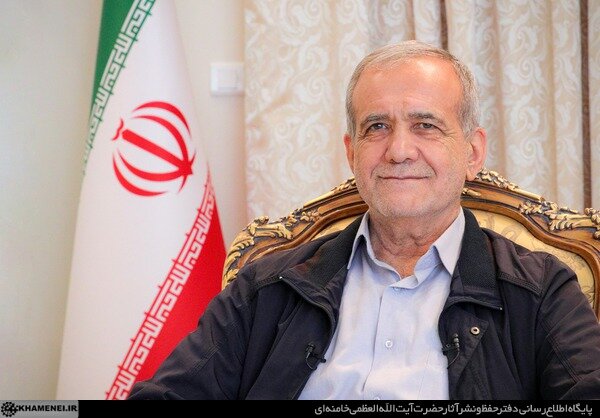 سیاستهای کلی رهبر انقلاب چراغ راهنمای مسیر ما است