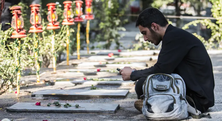 دشمنان درصدد کمرنگ کردن یاد شهدا هستند