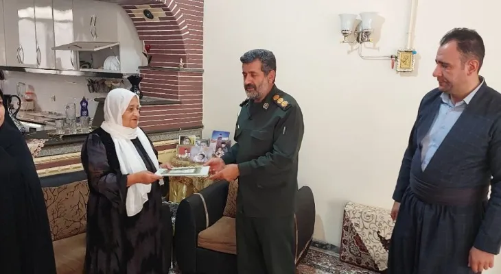 تبیین سیره شهدا سبب استواری مقابل دشمنان میشود