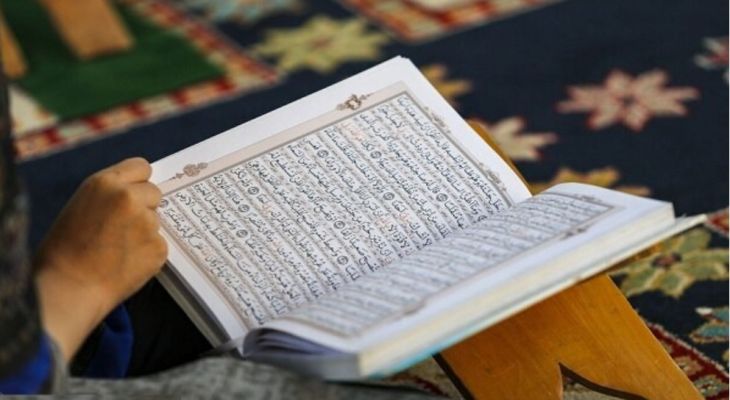 تلاوت آیات ۲۹ تا ۳۴ سوره مبارکه لقمان