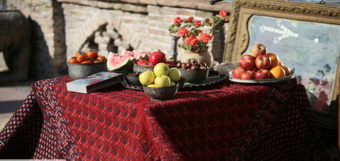 توزیع بسته های شب یلدای در شهرستان جوانرود