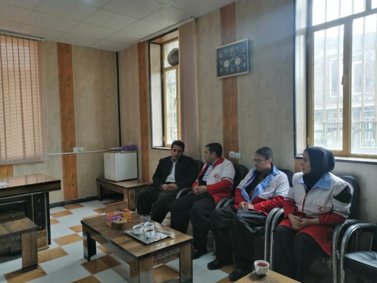 کاشت ۱۶,۰۰۰ نهال با همکاری هلالاحمر و منابع طبیعی