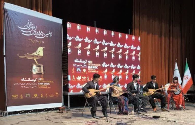 درخشش گروه موسیقی مقامی زاگرس جوانرود