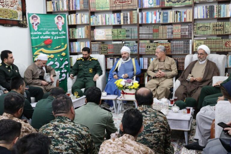 دیدار مسئولان شهرستان با امام جمعه جوانرود