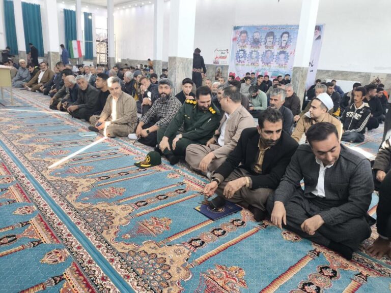 برگزاری یادواره شهدا در شهر شروینه