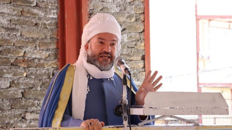 دین اسلام به جایگاه یتیم و مسکین اهمیت ویژهای دارد